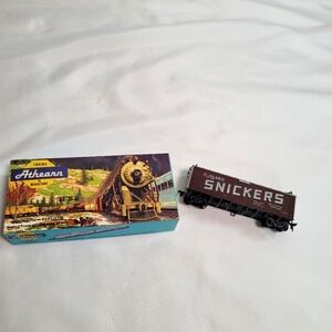 Athearn HO Scale Mars Snickers 5206 Train Reefer Miniature Train Car